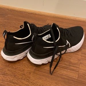 Nike React Infinity Run Flyknit